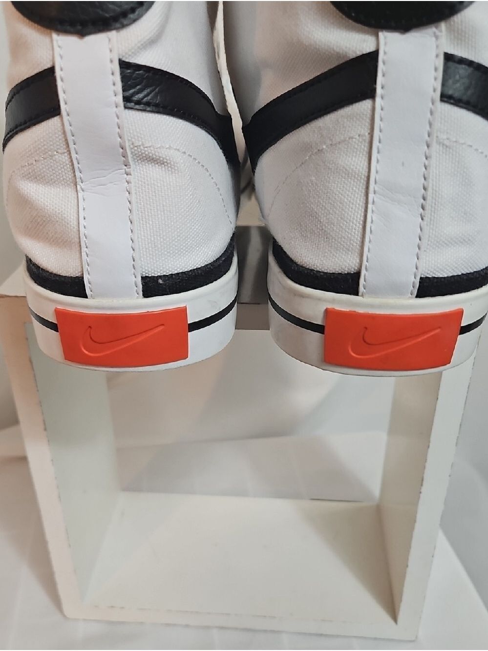 Women’s Nike Court Legacy Mid Canvas Sneakers White Black Size 13 Used Pre-loved - Picture 4 of 17